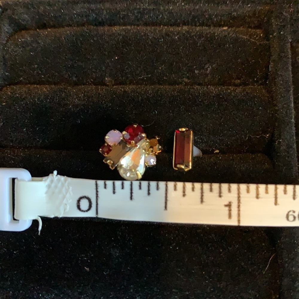 Banana Republic Earring Set - Picture 5 of 6